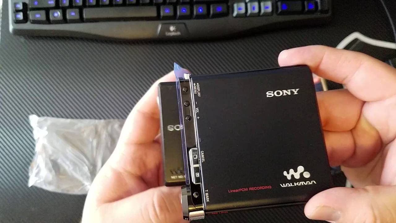 Lost Tech] Sony MZ-M200 RH1 Hi-MD Unboxing (Minidisc) - YouTube