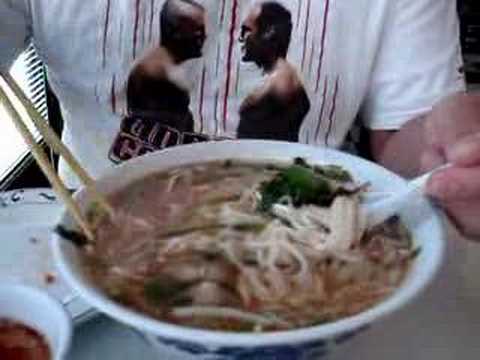 How To Eat Pho Youtube