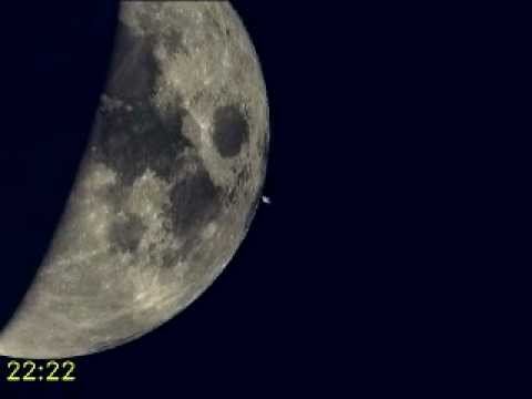 De Maan bedekt Saturnus op 22 mei 2007