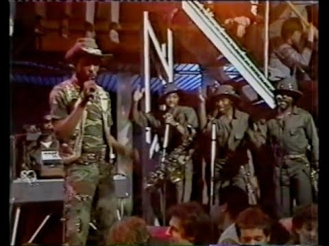 GAP BAND : Oops! Upside Your Head