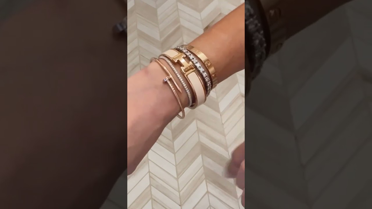 My favorite type of candy is arm candy 💘🍬Who’s with me 😉??