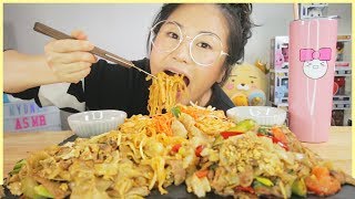 POPULAR THAI NOODLE FEAST (Pad Thai + Drunken Noodles + Pad See Ew)l MUKBANG