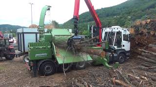 PTH 1400/1000 HACKERTRUCK Pezzolato drum wood chipper driven by SCANIA truck 730 Hp motor