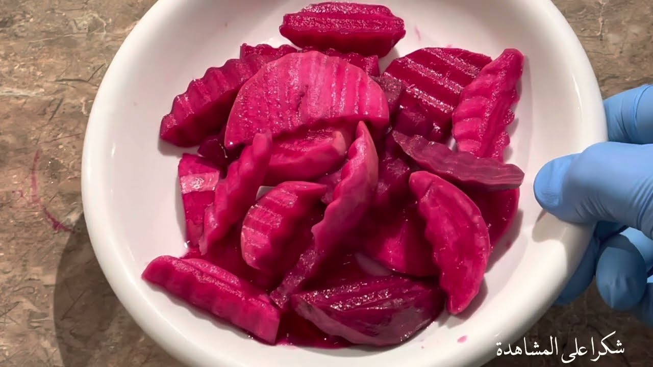 طريقة تحضير مخلل اللفت وسر الحفاظ على القرشه لمدة طويله مع الشيف عامر  @