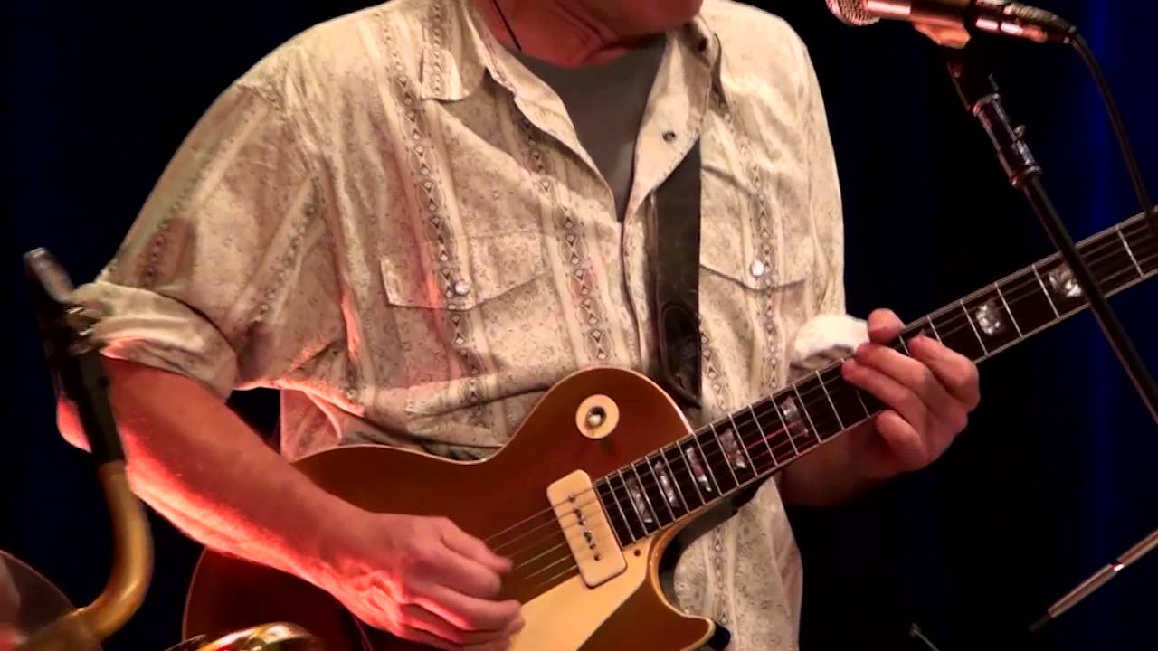 Tony Barca  DAS WOM GON DO Live