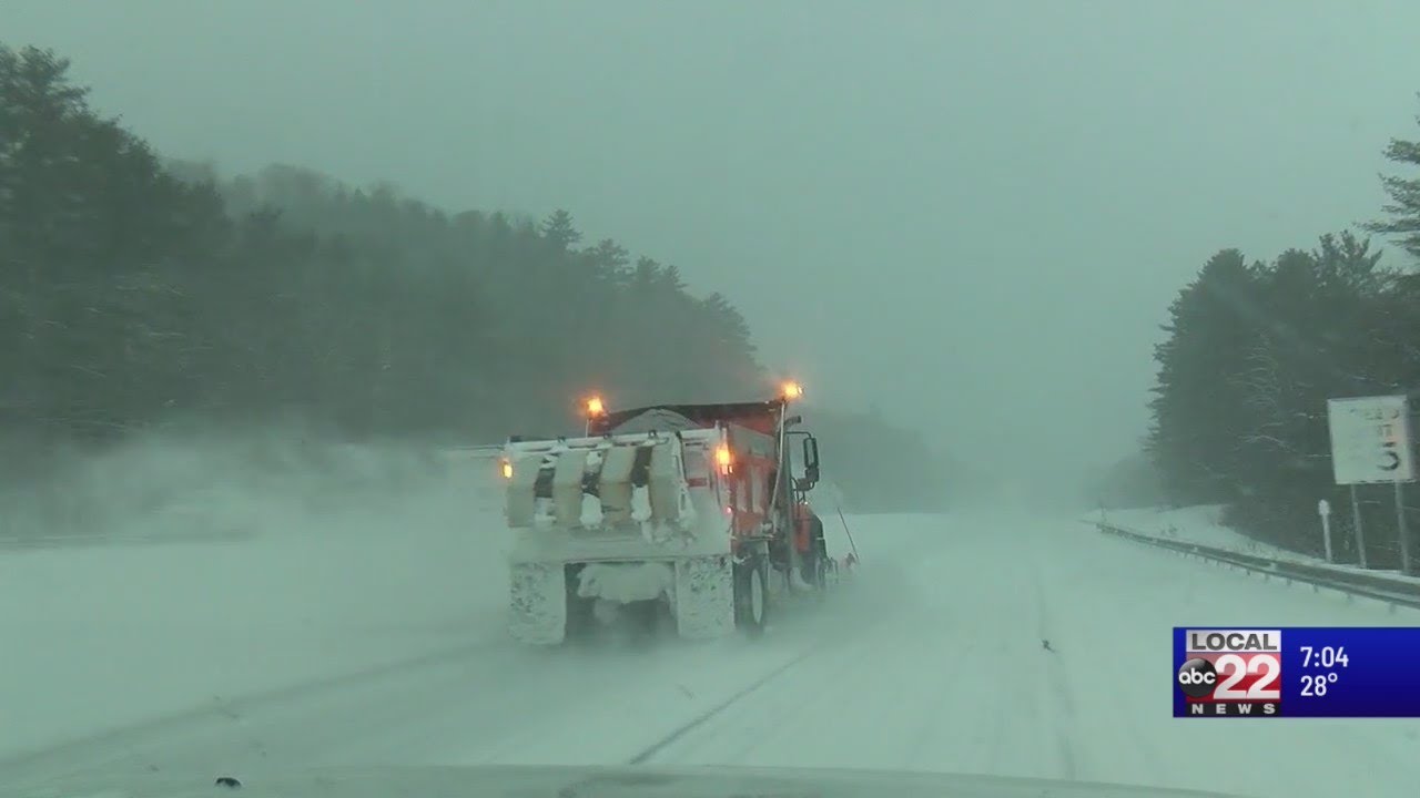 Vermont braces for latest winter storm - YouTube
