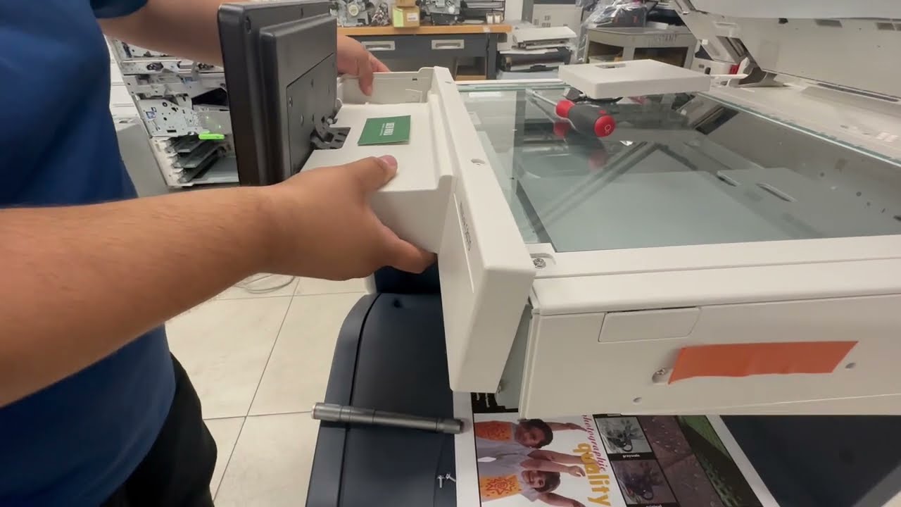 How to Replace/Install the Screen UI on the Xerox AltaLink C8000