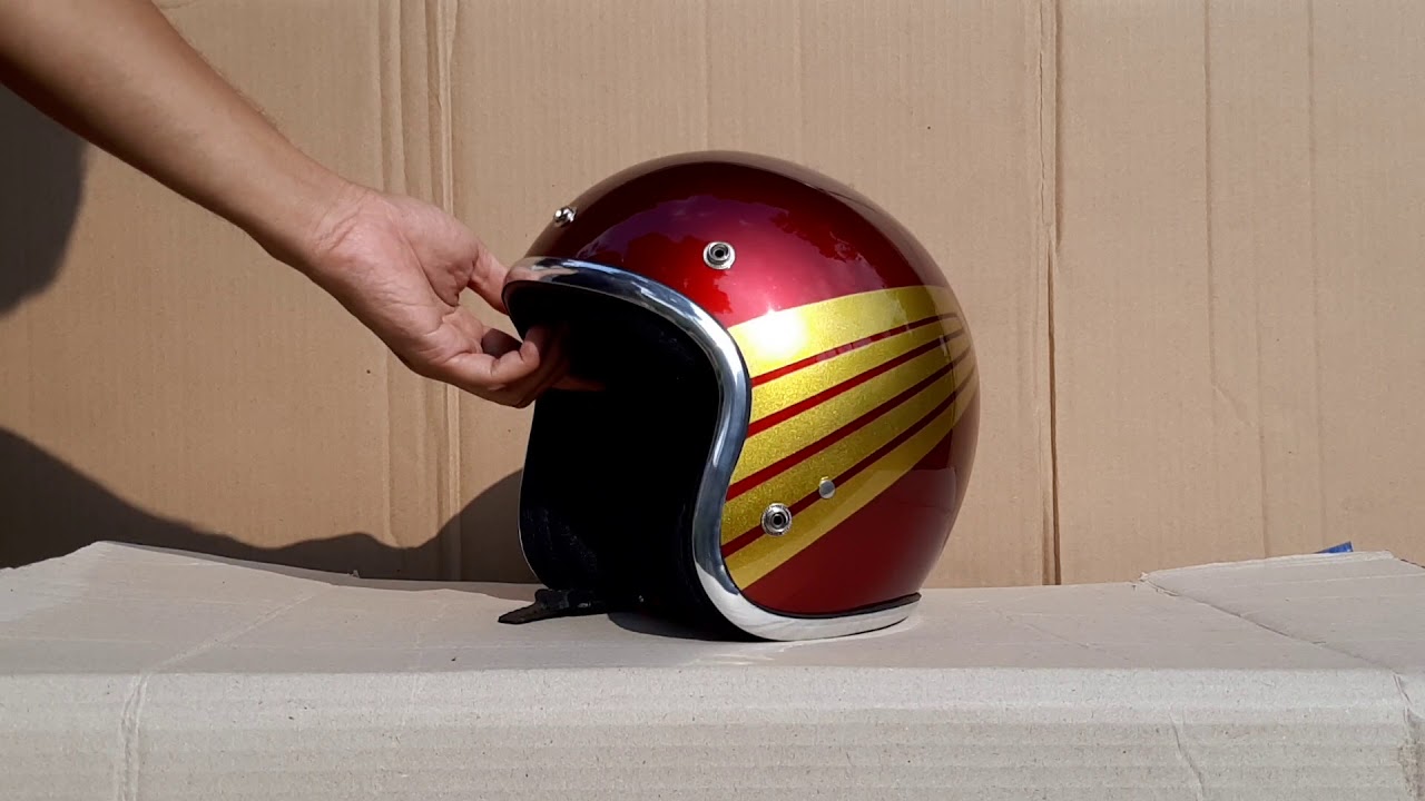 Helm Arthur Fulmer AF40 Red Metallic - YouTube