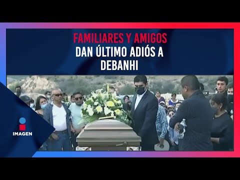 Familiares y amigos despiden a Debanhi | Noticias con Yuriria Sierra