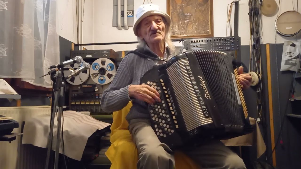 Mijodrag Bajic - Sinoc mi je ruza procvetala