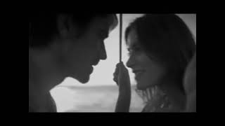 Eller Ağlatır Seni, Ben Sana Kıyar Mıyım?