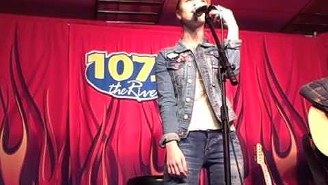 Paramore - Where The Lines Overlap (acoustic) - Nashville The River 107.5