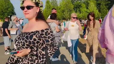 Waoo Quá bất ngờ với lượng khách đến tham quan khu nghỉ dưỡng Unitsky ở EcoTechnopark Belarus