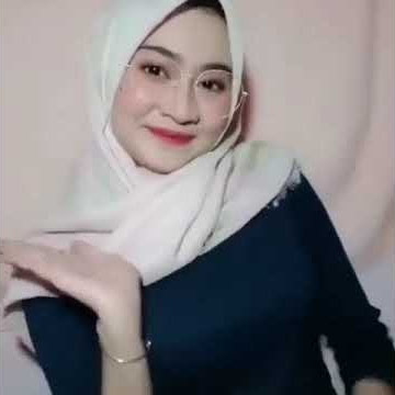 JILBAB PEGANG SUSU GEDE