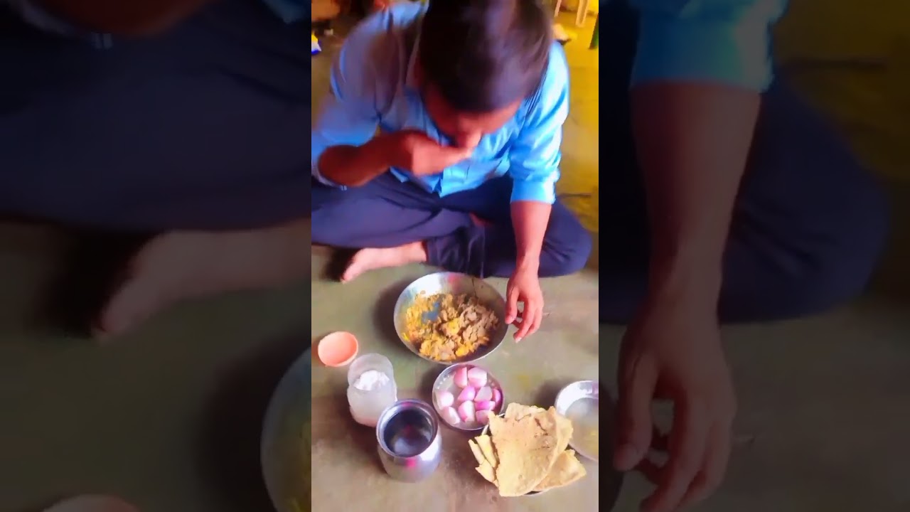 आता जेवण करून मी काम करणार आहे बघा