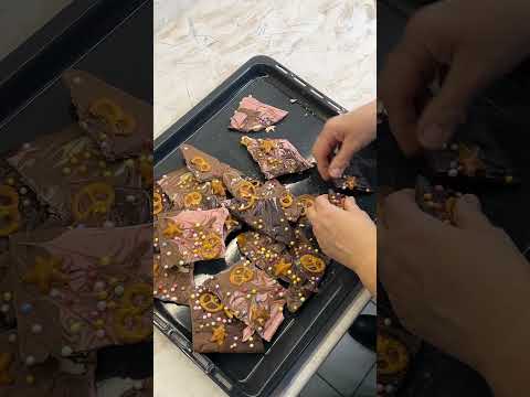 Сделала подарки из шоколада на Новый Год. Просто и быстро, подарки своими руками.