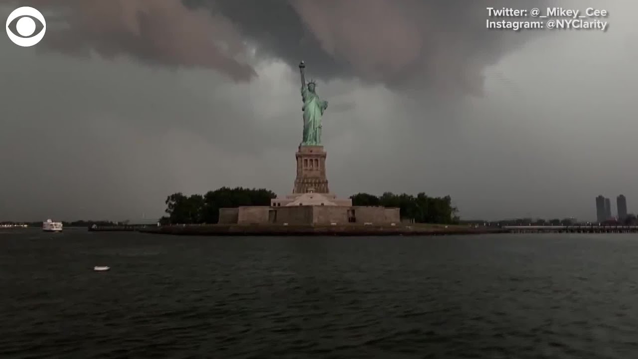 Lightning strikes Statue of Liberty YouTube