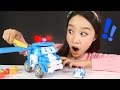 凱利的變形警車珀利 playcon 泡沫條，蘸蘸水就組裝的玩具 | 凱利和玩具朋友們  CarrieAndToys