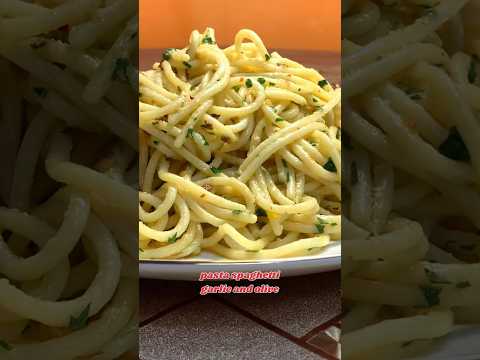 Spaghetti Aglio e Olio Recipe | masala pasta at home | how to make Spaghetti