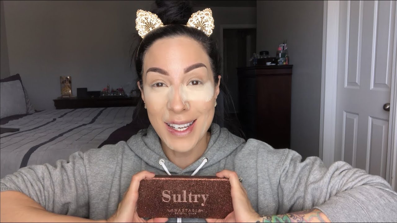 NEW HUDA BEAUTY Over Achiever Concealer/Setting Powder+ ABH Sultry Palette - YouTube Jessica Grace