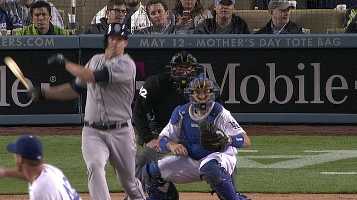 Stults' three-run homer