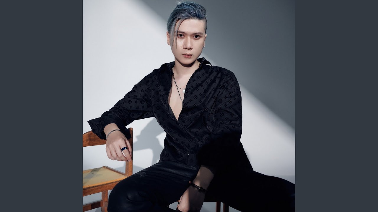 Cô Gái Mở Đường