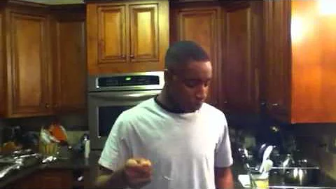 Me doin the cinnamon challenge