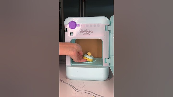 Trying the viral cookeez makery freezer! Can this really make a plushie?