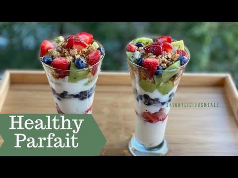 Easy Healthy Breakfast Parfait | Granola, Fruit, and Yogurt Parfait Recipe #Parfait #EasyParfait