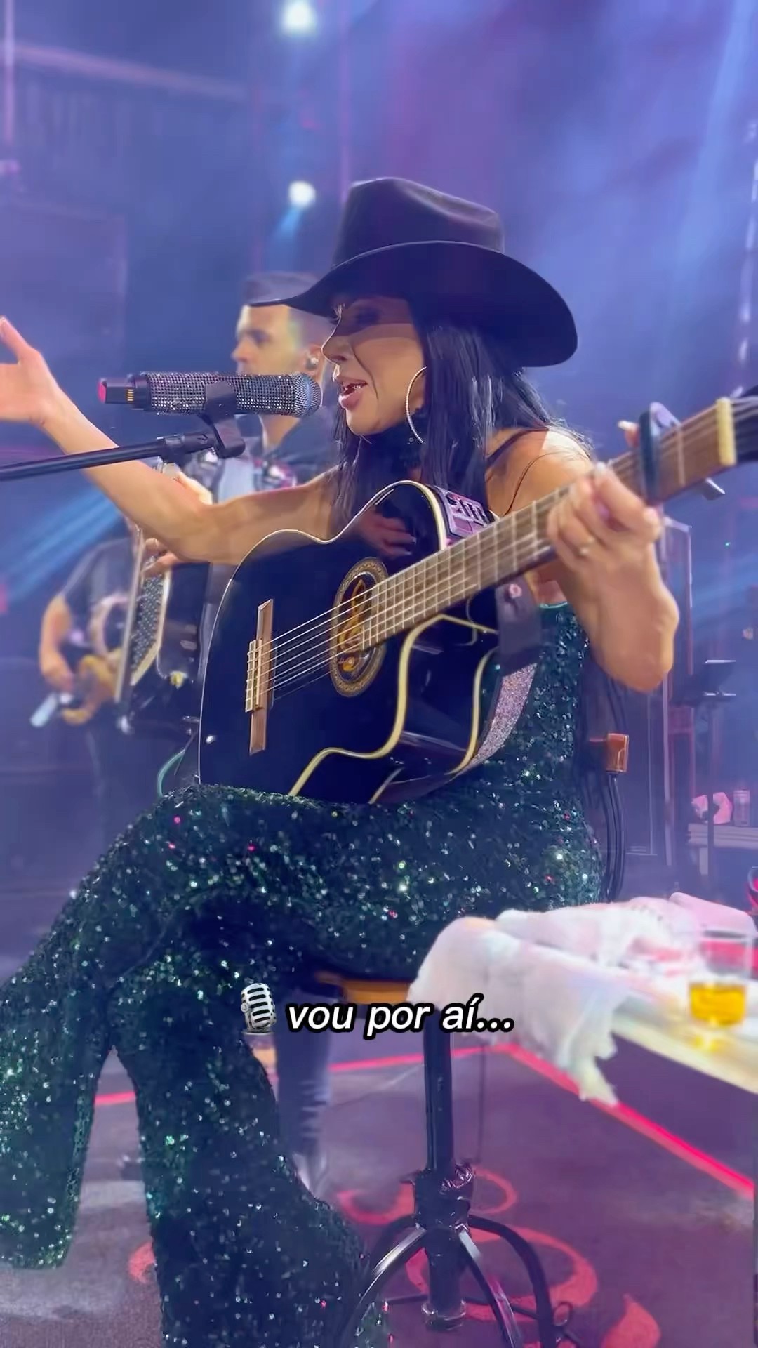 Saudade rasgando o peito, pra onde ir? ?️#valeriabarros #toporai #sertanejotododia #divadosmodao