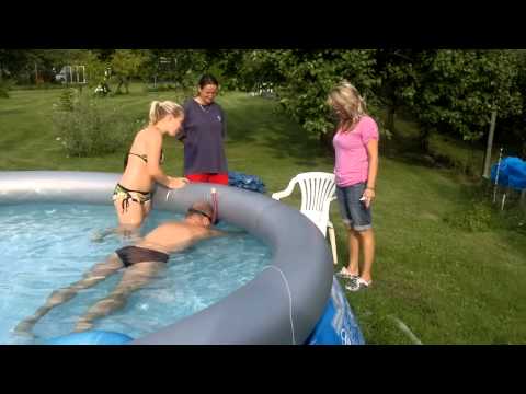 Video: Jak A čím Utěsnit Bazén Intex? Jak Doma Lepit Rám A Nafukovací Bazén Lepidlem Bez Záplat?