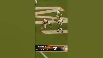 Oh my what a catch! CJ Daniels with one hand for the touchdown! #Miami #football #ACC