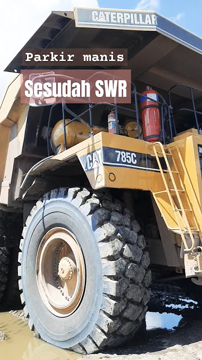 Seusai hujan. PARKIR dulu ya?? #caterpillar #785