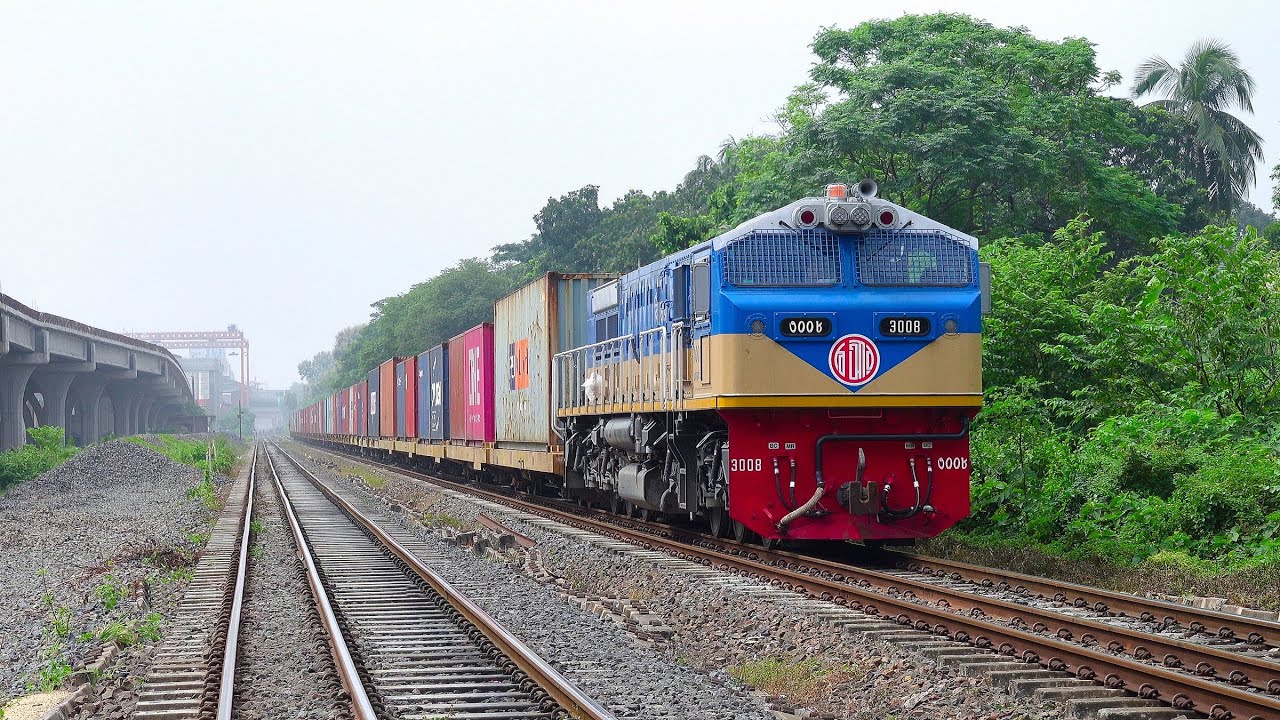 Intermodal Container Train / BFCT Train of Bangladesh Railway - YouTube