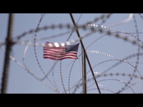 Видео: Сухопутные границы США с Канадой и Мексикой останутся закрытыми до 21 октября