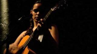 Video thumbnail of "LOLI MOLINA: MIEL"