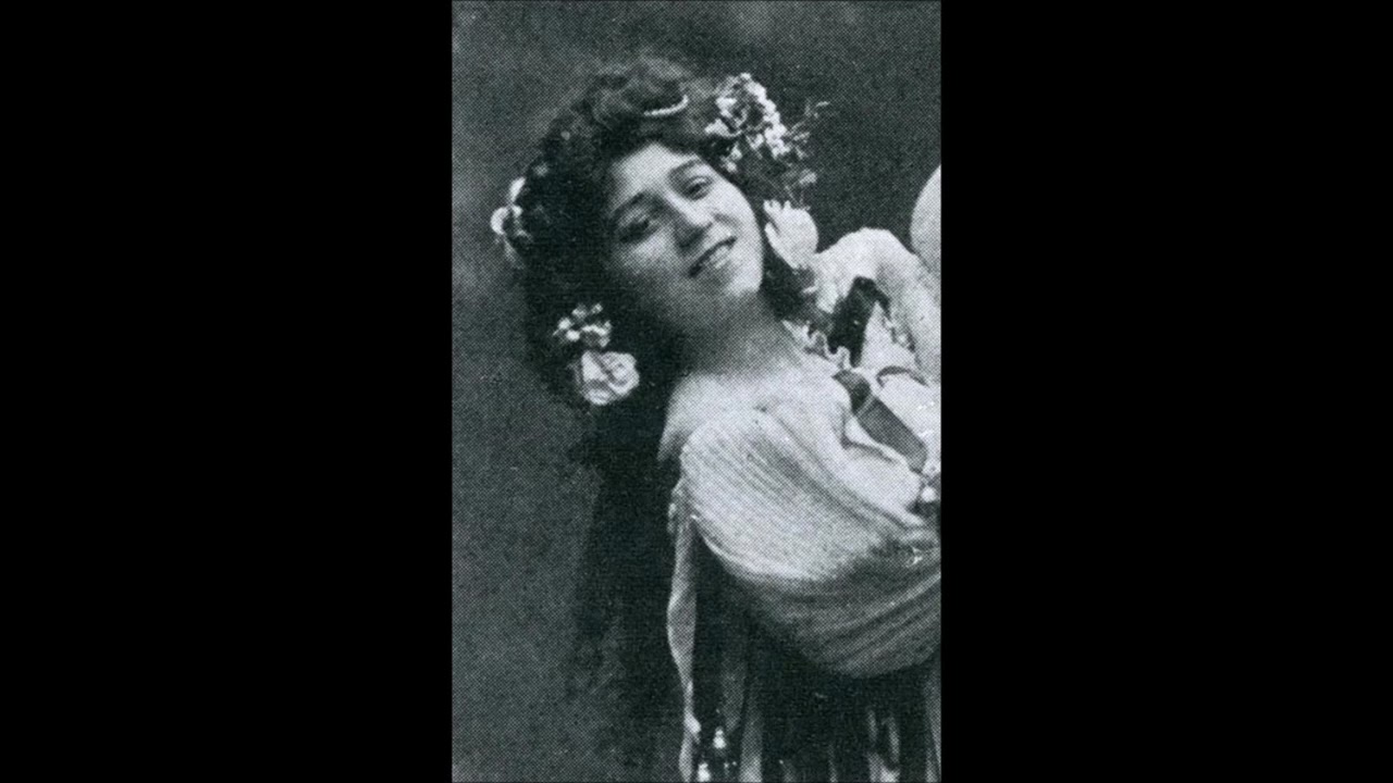 LES SALTIMBANQUES (Ganne) Valse par Lucy Vauthrin