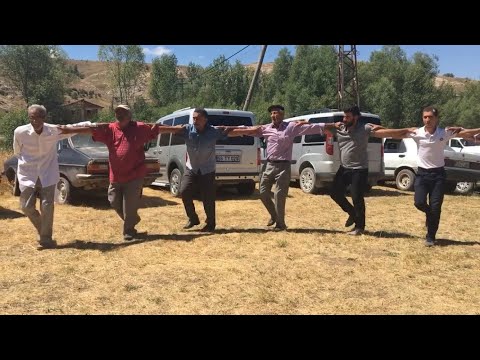 Sivas Ahcik Halayı