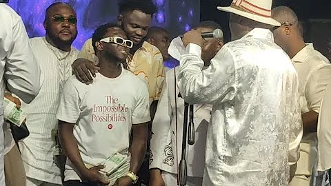 WATCH THE YOUNG GUY MAKES MONEY SHOWK WASIU AYINDE & QUIET EVERYONE ON STAGE@ K1 1st NEW YEAR DANCE