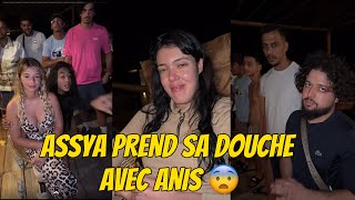 Nasdas À Zanzibar Ya Prend Sa Douche Avec Anis