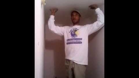 How to Make a Scaffold to Paint a Stairway