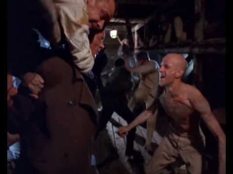 "Затерянный в Сибири" - резня в бараке