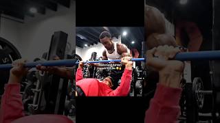 Marlon and Ashton Hall bench 225 lbs 😳 #marlon #mar3lg #twitchclips #shorts