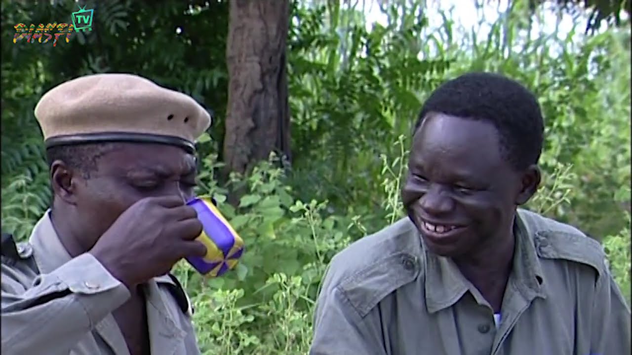 [Saison 3] - Celibatorium - Episode 20 – Policier de brousse – Acte 2