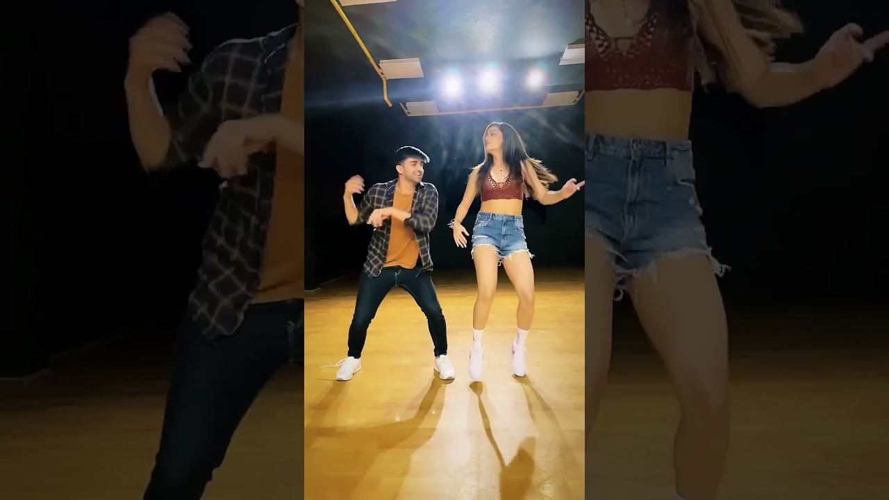 Divya Agarwal new reel 😍❤ 