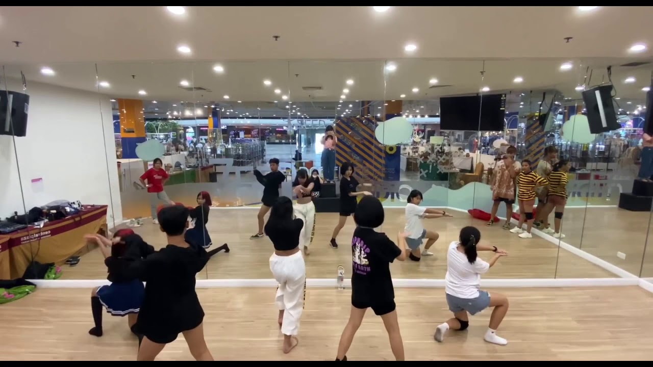 [VALENCAM EP.1] TWICE(트와이스) - INTRO+I CAN’T STOP ME+BREAKDANCE DANCE PRACTICE VER.