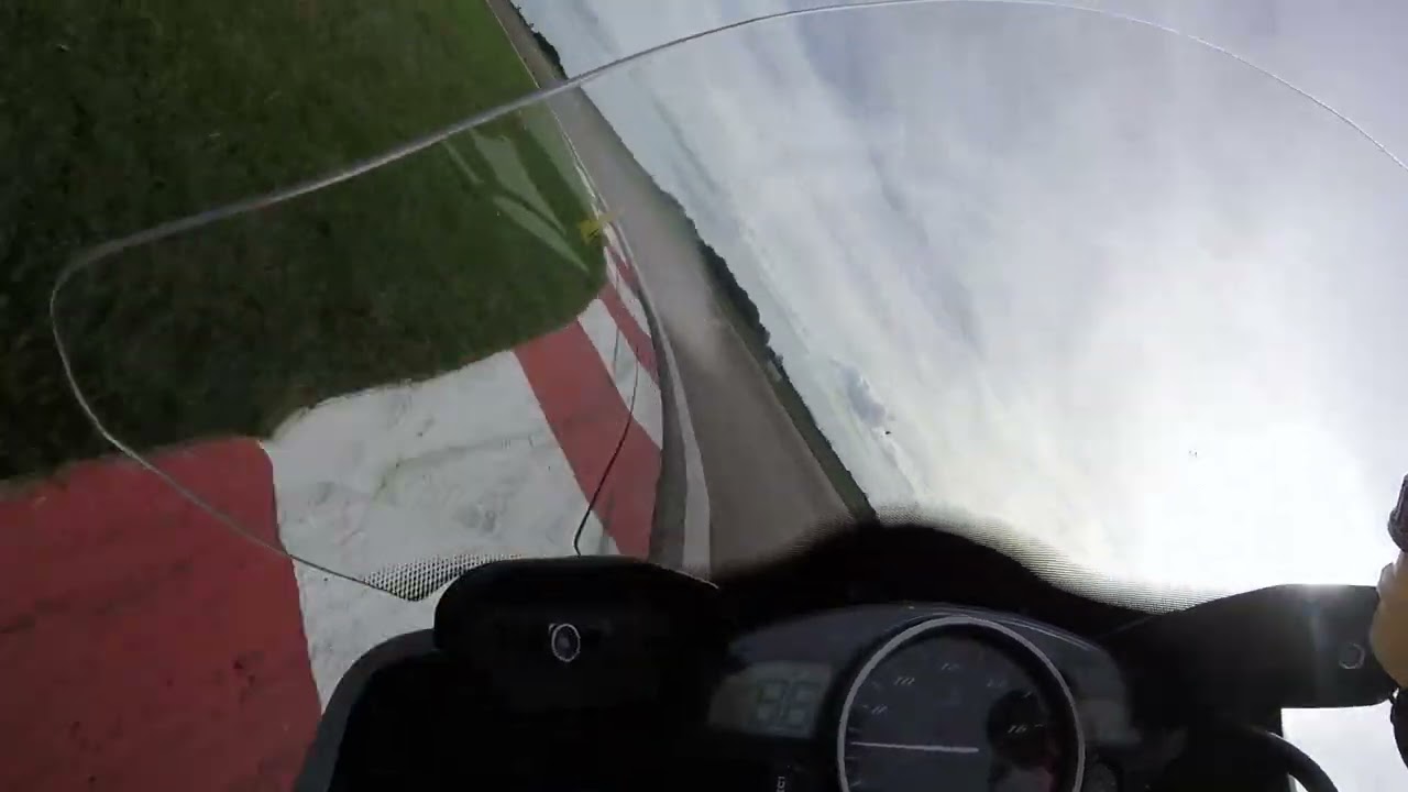 circuit La Ferté Gaucher LFG 23/10/22   Yamaha r6 moto 1'56