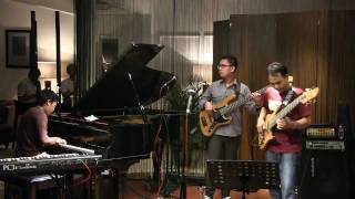 Indro Hardjodikoro The Fingers - Andong @ Mostly Jazz 21/01/12 [HD]