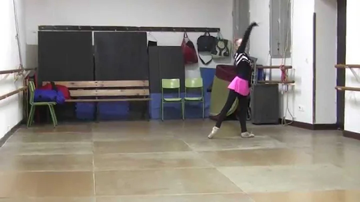 Practicing in ballet class pointe, Ekaterina 9 yea...