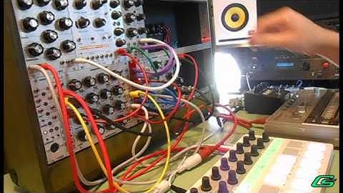 Eurorack Modular Synthesizer Demo DNA Symbiotic Waves LRMSMSLR TR-606 - Ultralight